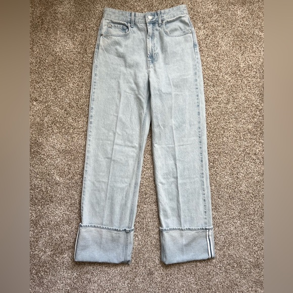 H&M Cuffed Lightwash Denim - Picture 1 of 5